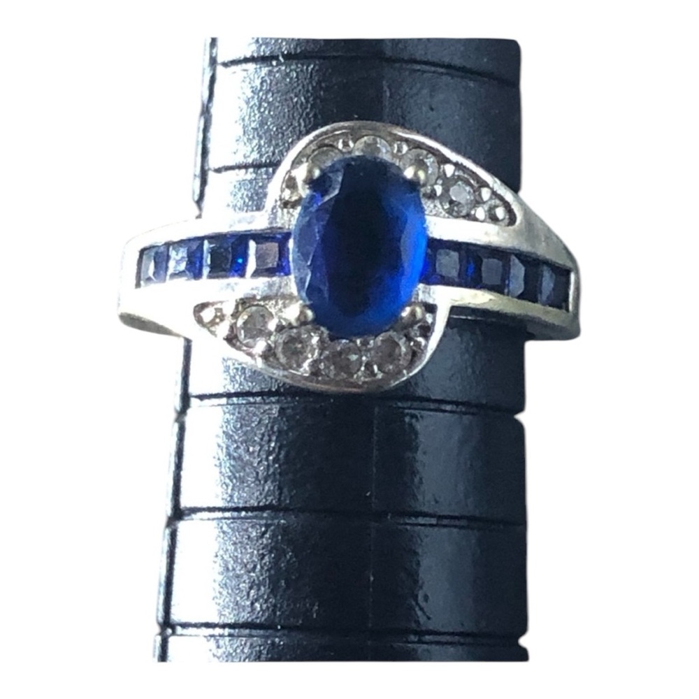 925 Sterling Silver Stunning Blue Sapphire Ring with Rhinestones Size 5 1/4